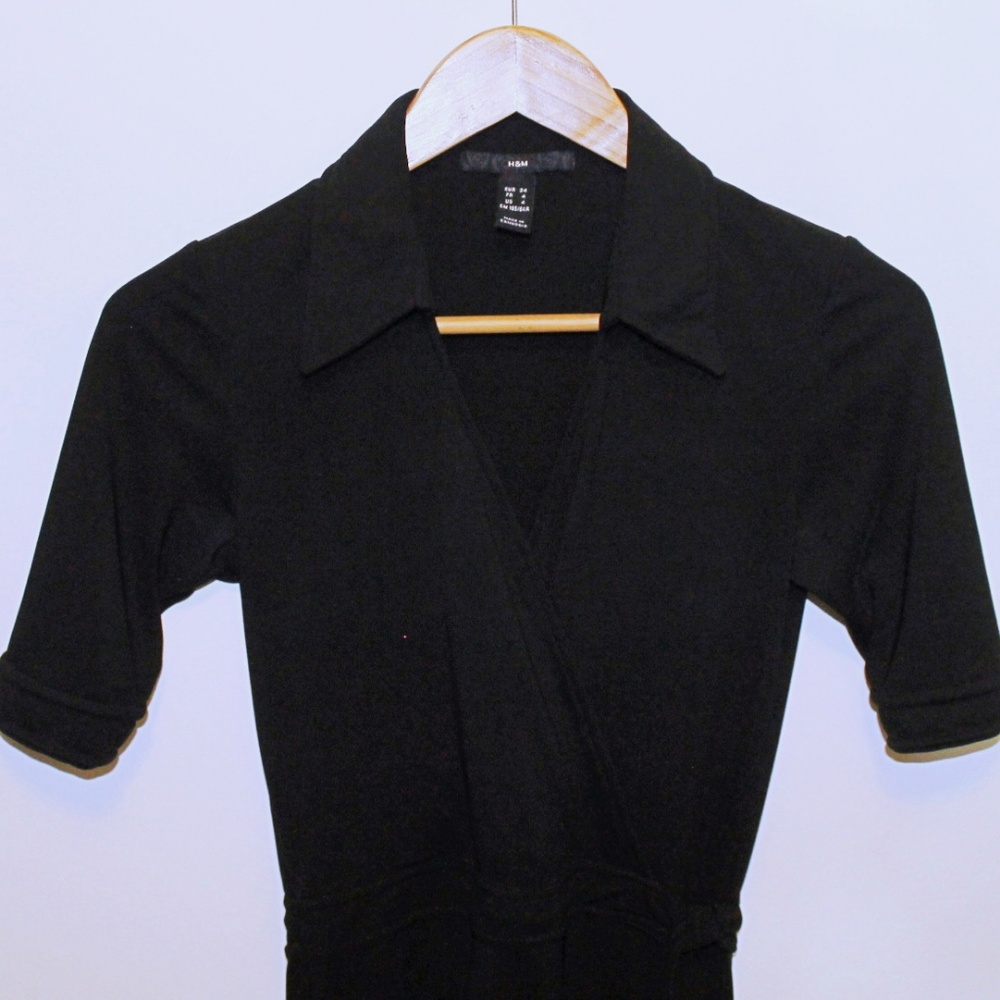 HM V-neck Black Dress Size 4